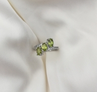 Cincin 3 batu zabarjad wanita